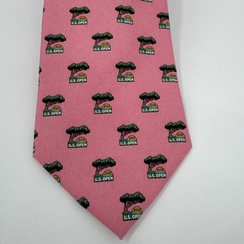 Vineyard Vines Silk Neck Tie Men's Pink 2008 US Open Golf Novelty Print USA Made